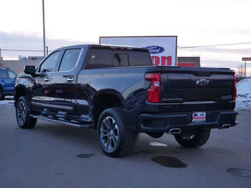 2022 Chevrolet Silverado 1500 High Country