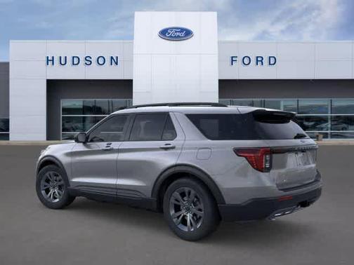 Carbonized Gray Metallic 2026 Ford Explorer Active w/200A Pkg