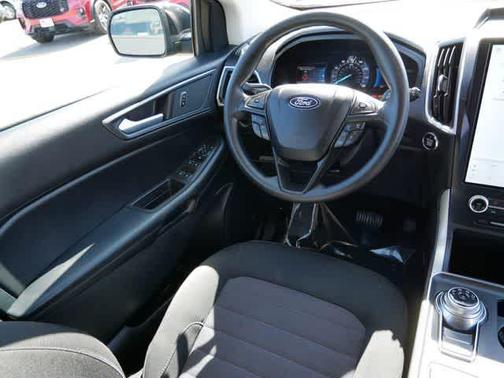 Forged Green Metallic 2024 Ford Edge SE