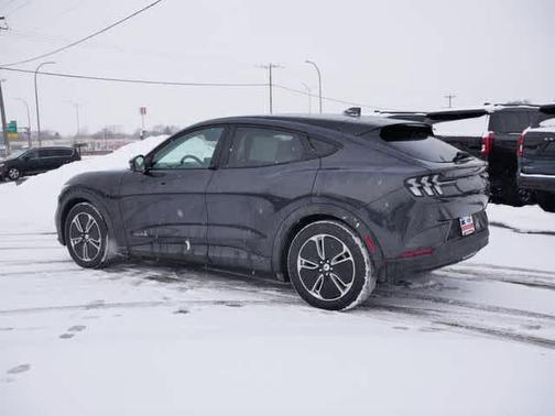 2022 Ford Mustang Mach-E Select