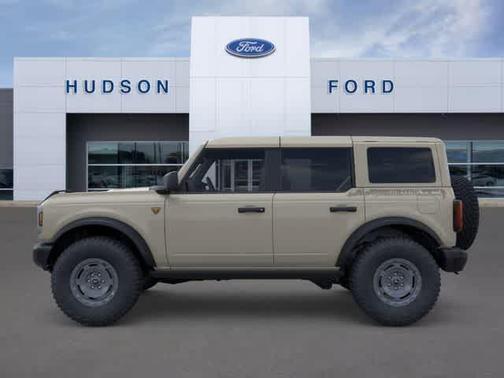 Desert Sand 2025 Ford Bronco Badlands