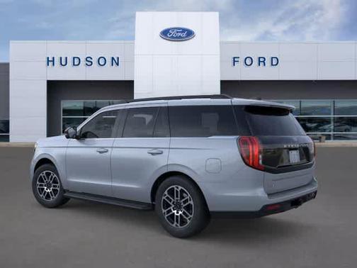 Glacier Gray Metallic Tri-Coat 2026 Ford Expedition Active