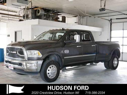 Granite Crystal Metallic Clearcoat 2018 RAM 3500 Longhorn