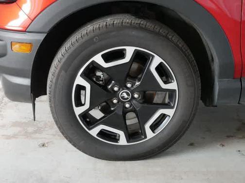 Hot Pepper Red Tinted Clearcoat 2023 Ford Bronco Sport Outer Banks