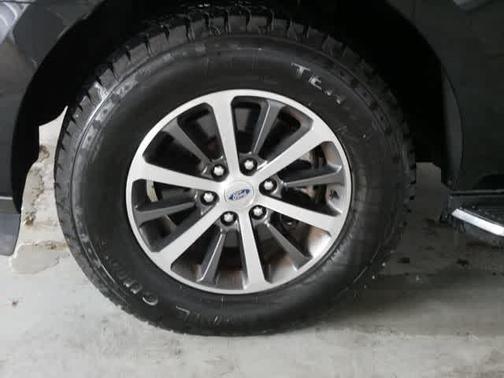 Agate Black Metallic 2019 Ford Expedition XLT