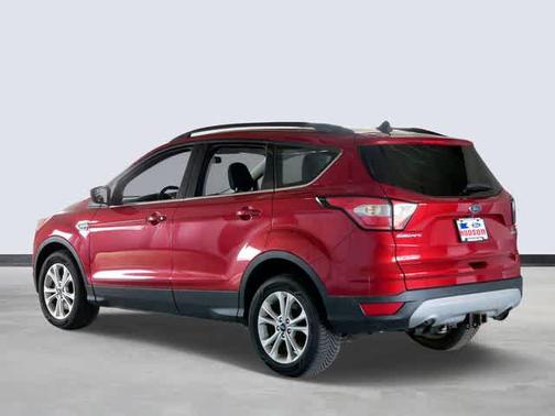 Ruby Red Metallic Tinted Clearcoat 2018 Ford Escape SE