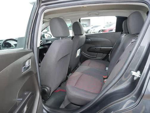 2020 Chevrolet Sonic FWD Hatchback LT 5-Door