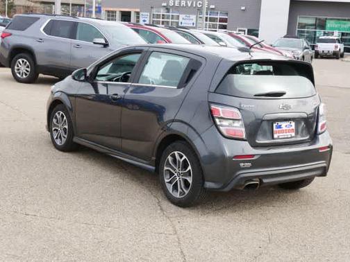 2020 Chevrolet Sonic FWD Hatchback LT 5-Door