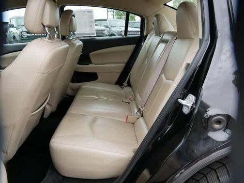 2012 Chrysler 200 Limited