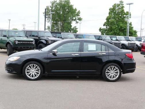 2012 Chrysler 200 Limited