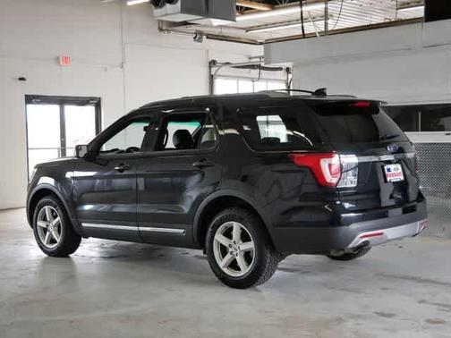 Shadow Black 2016 Ford Explorer XLT
