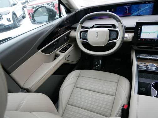 2025 Lincoln Nautilus Reserve