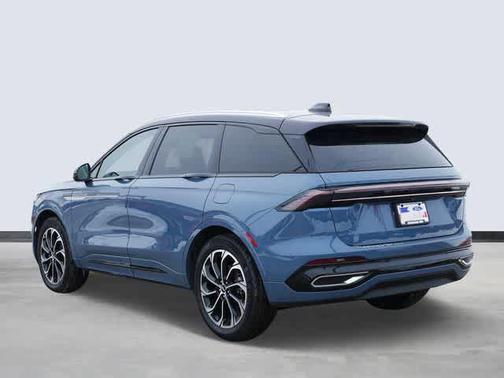 2025 Lincoln Nautilus Reserve