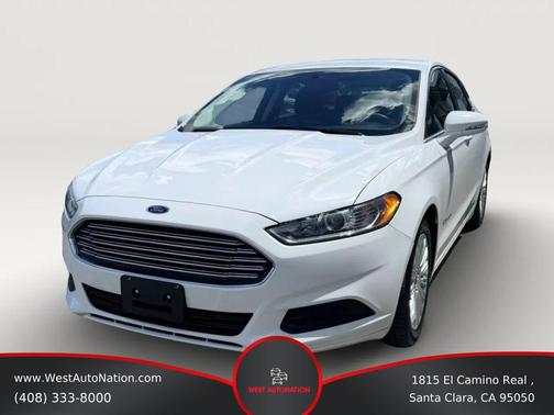 White 2015 Ford Fusion Hybrid SE