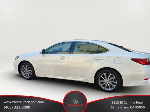 White 2017 Lexus ES 300h Base