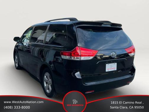 2013 Toyota Sienna LE