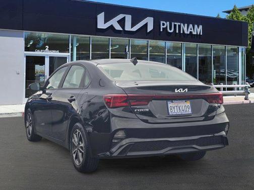 2022 Kia Forte LXS
