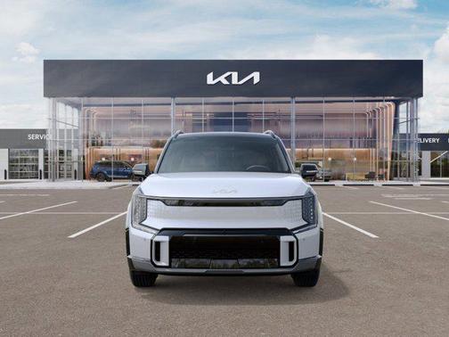 Glacier White Pearl/Ebony Black Roof 2026 Kia EV9 GT-Line