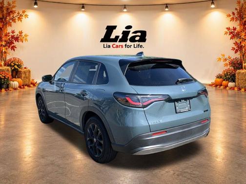 Pearl 2024 Honda HR-V Sport