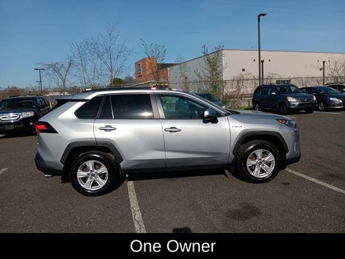 2020 Toyota RAV4 Hybrid XLE