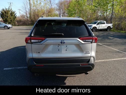 2020 Toyota RAV4 Hybrid XLE