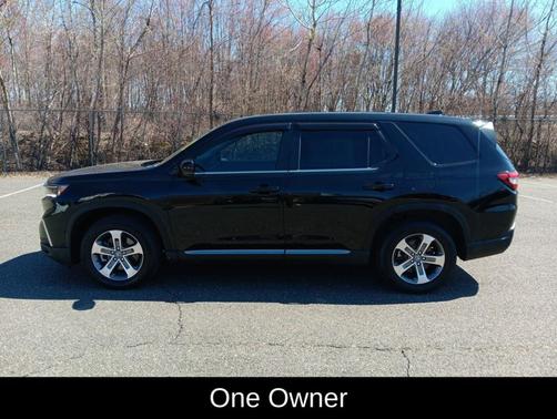 Crystal Black Pearl 2024 Honda Pilot EX-L