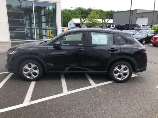 Crystal Black Pearl 2023 Honda HR-V LX