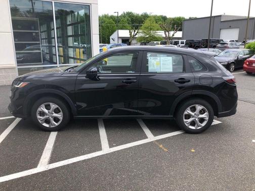 Crystal Black Pearl 2023 Honda HR-V LX