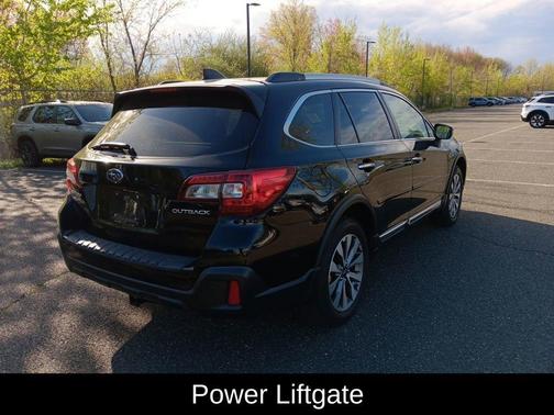 2018 Subaru Outback 2.5i Touring