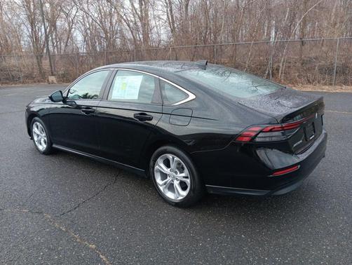Crystal Black Pearl 2024 Honda Accord LX