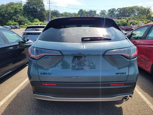 Pearl 2026 Honda HR-V Sport