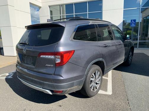 Modern Steel Metallic 2019 Honda Pilot EX
