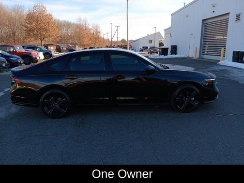 2023 Honda Accord Hybrid Sport-L