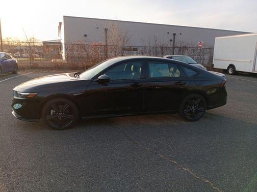 2023 Honda Accord Hybrid Sport-L
