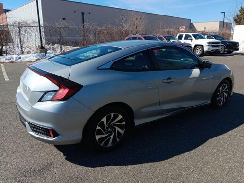 Lunar Silver Metallic 2016 Honda Civic LX-P