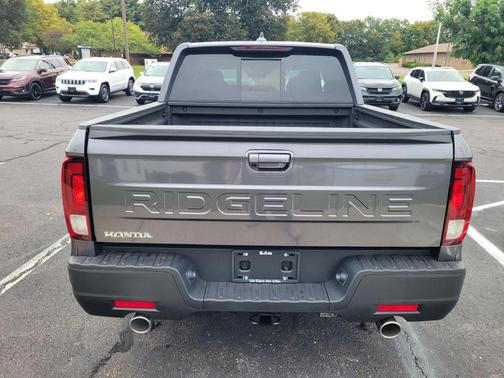Modern Steel Metallic 2026 Honda Ridgeline RTL