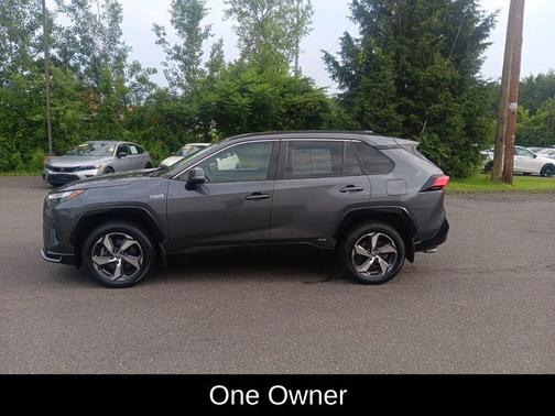 2022 Toyota RAV4 Prime SE