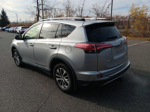 2018 Toyota RAV4 Hybrid XLE