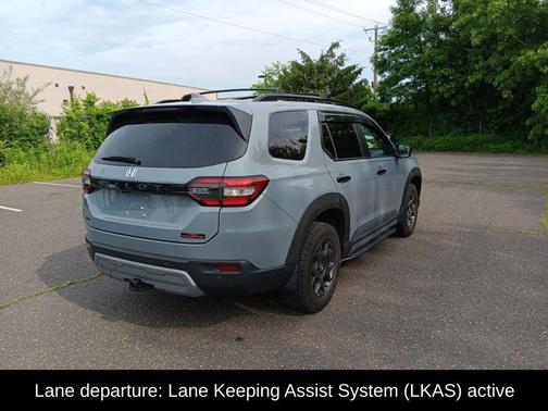 2023 Honda Pilot TrailSport