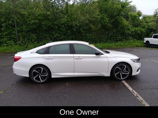 2022 Honda Accord Sport SE