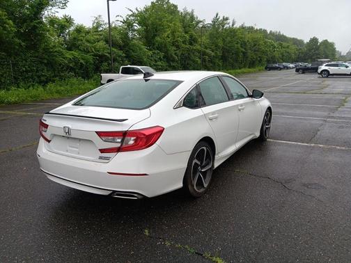 2022 Honda Accord Sport SE