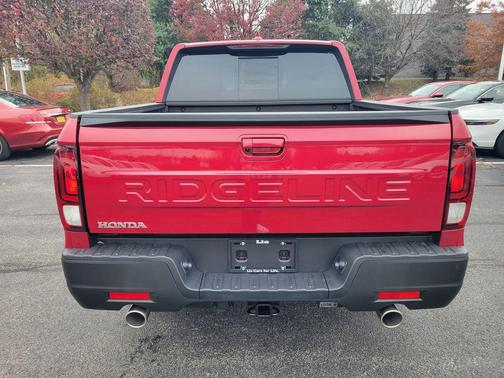 Radiant Red Metallic II 2026 Honda Ridgeline RTL