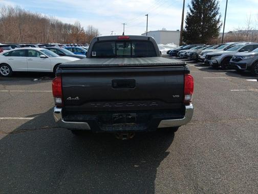 2018 Toyota Tacoma SR5