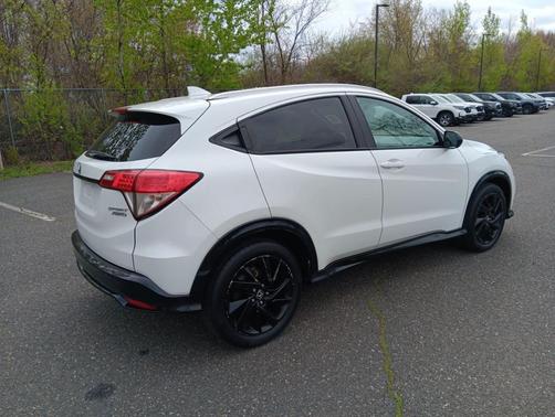 Platinum White Pearl 2022 Honda HR-V Sport