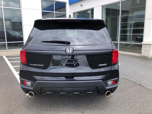 Crystal Black Pearl 2023 Honda Passport EX-L