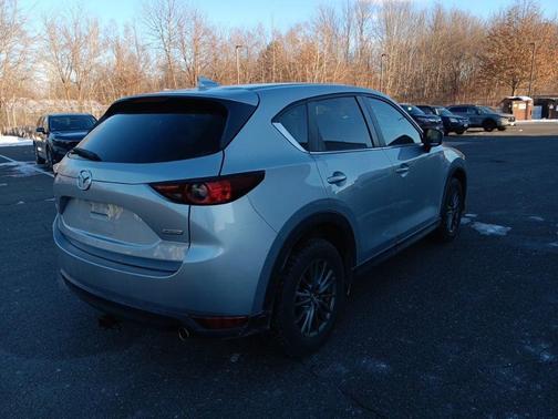 2017 Mazda CX-5 Sport