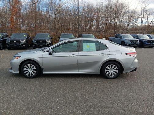 2018 Toyota Camry Hybrid LE