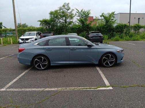 2022 Honda Accord Sport SE