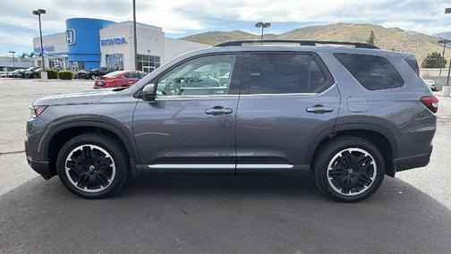 Modern Steel Metallic 2026 Honda Pilot Touring 8-Passenger