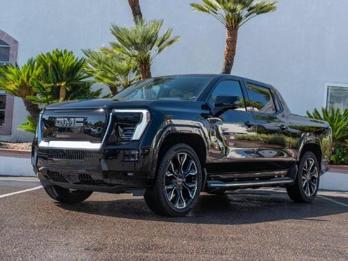 Onyx Black 2025 GMC Sierra EV Denali